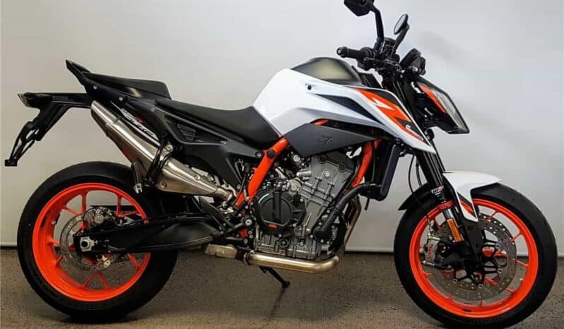 2021 KTM 890 Duke R