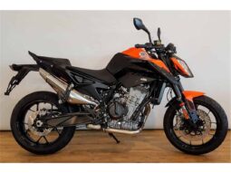 2022 KTM 890 Duke