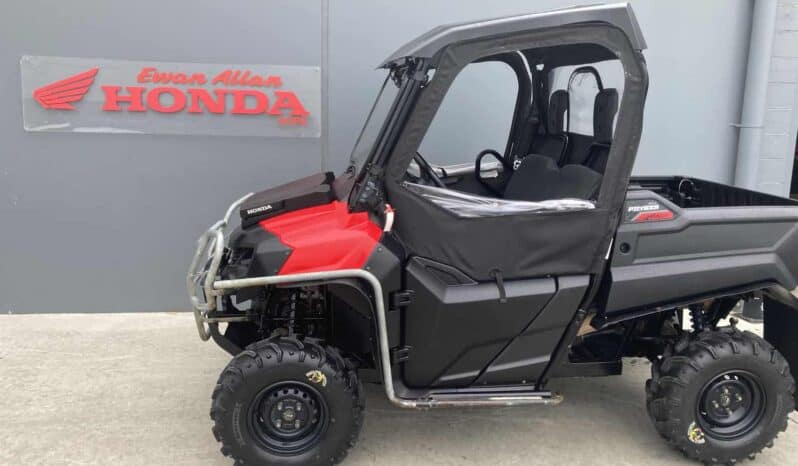 2018 Honda Pioneer 700-2