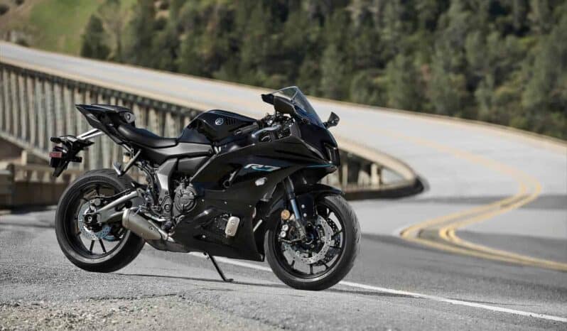 2022 Yamaha YZF-R7 (OW02)