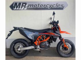 2021 KTM 690 SMC R
