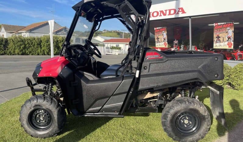 2015 Honda Pioneer 700-2