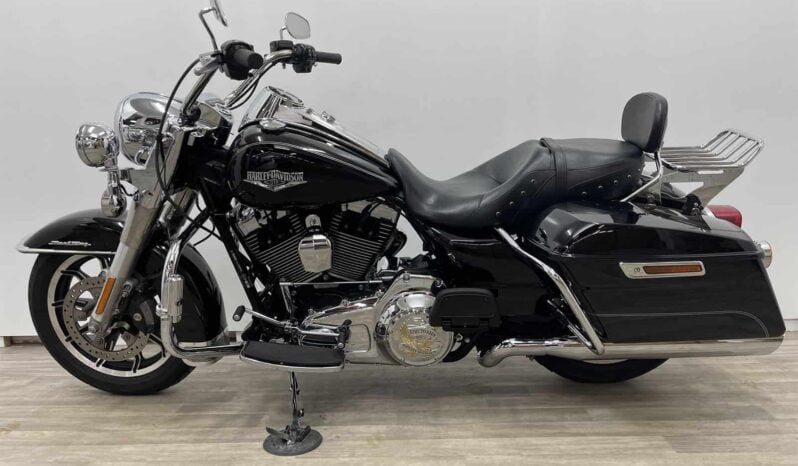 
								2016 Harley-Davidson Road King 1690 (FLHR) full									