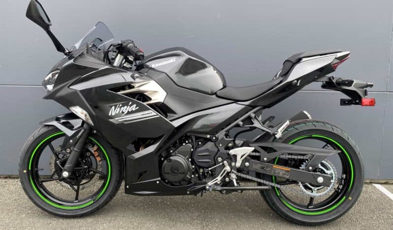 
								2021 Kawasaki Ninja 400 (EX400G) full									