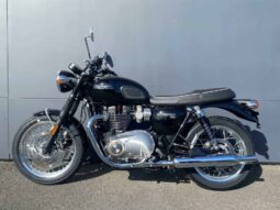 
										2022 Triumph Bonneville T120 full									