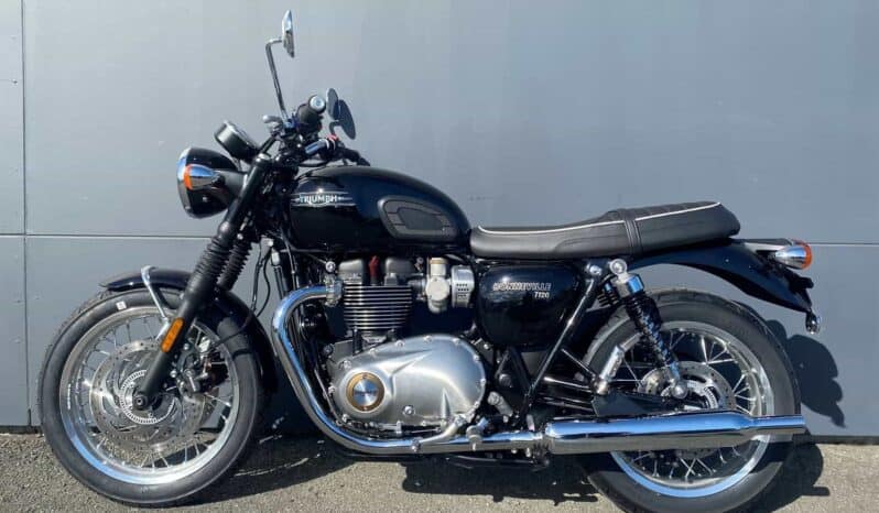 
								2022 Triumph Bonneville T120 full									