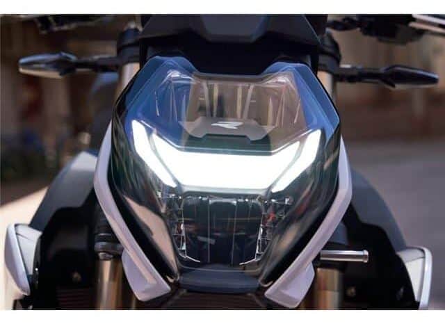 
								2021 BMW S 1000 R M-Sport full									