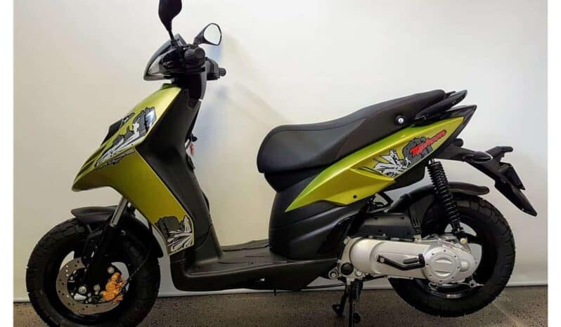 
								2021 Piaggio Typhoon 50 full									