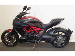 
										2014 Ducati Diavel Carbon full									