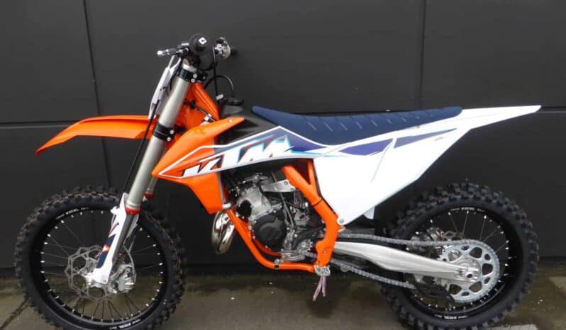 
								2022 KTM 125 SX full									