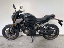 
										2021 Honda CB650R full									