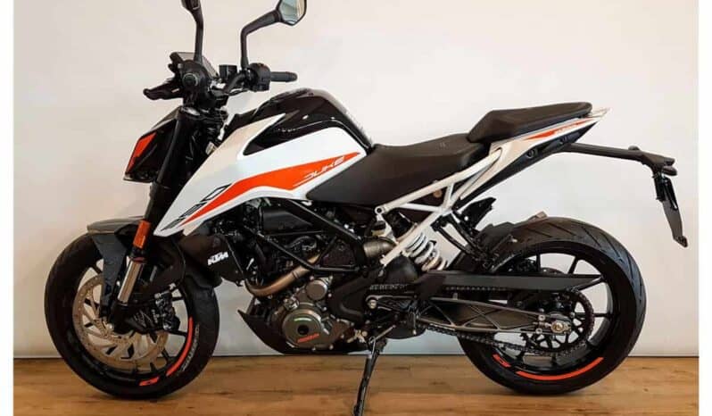 
								2021 KTM 390 Duke full									