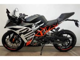
										2021 KTM RC 390 full									