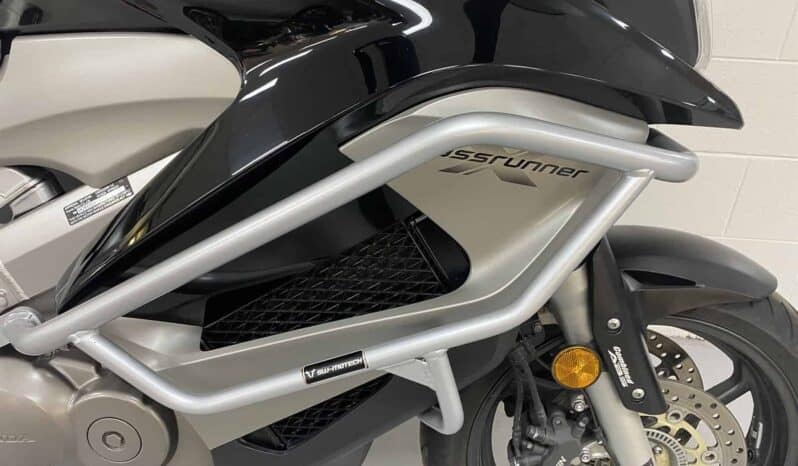 
								2013 Honda VFR800X (Crossrunner) full									