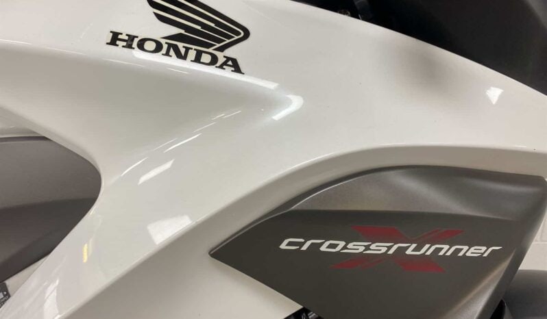 
								2012 Honda VFR800X (Crossrunner) full									
