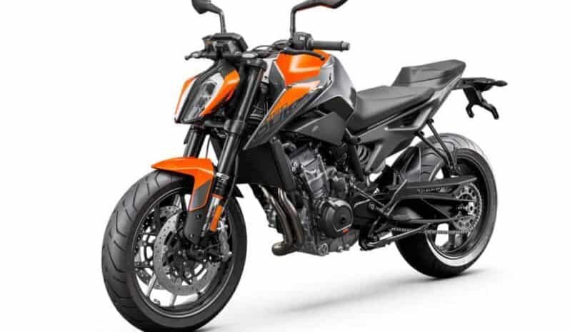 
								2021 KTM 890 Duke full									