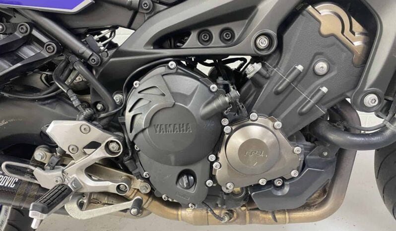 
								2016 Yamaha MT-09 Tracer (MT09TRA) full									