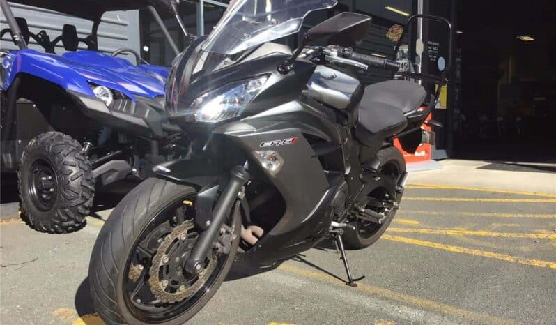 
								2016 Kawasaki Ninja 650 ABS full									