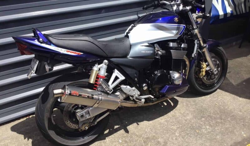 
								2007 Suzuki GSX1400 full									