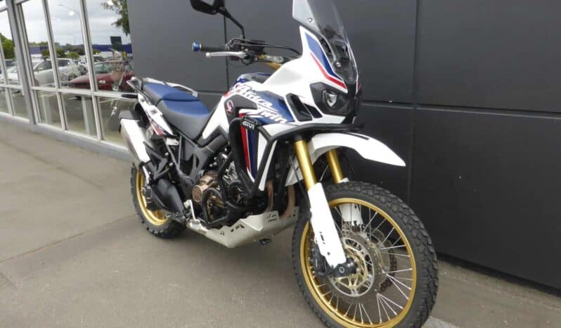 
								2017 Honda Africa Twin DCT (CRF1000D) full									