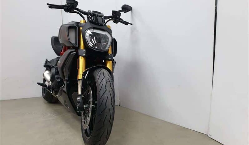 
								2022 Ducati Diavel 1260 S full									