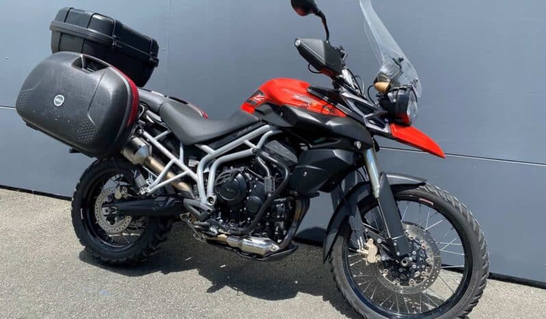
								2011 Triumph Tiger 800 XC full									