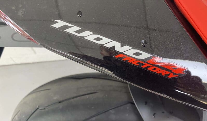 
								2021 Aprilia Tuono V4 1100 Factory full									