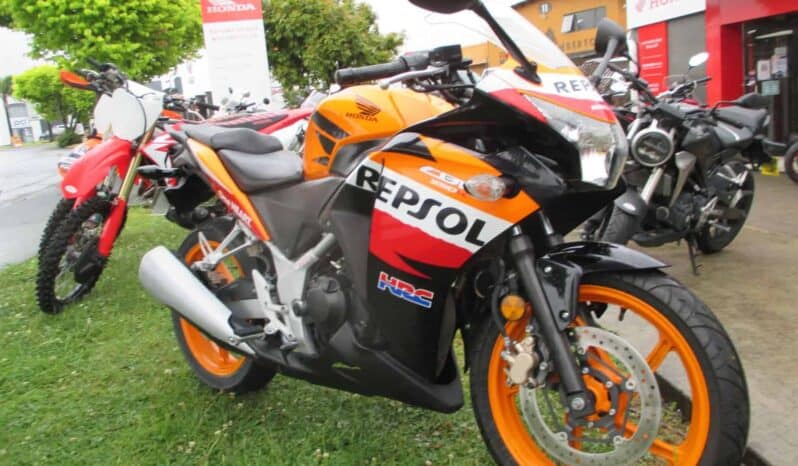 
								2013 Honda CBR250R SE Repsol full									