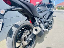 
										2020 Yamaha YZF-R3 full									
