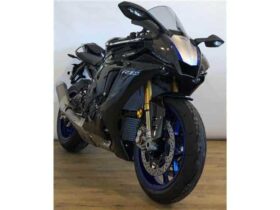 2021 Yamaha YZF-R1M