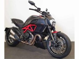 
										2014 Ducati Diavel Carbon full									