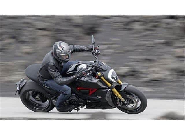 
								2021 Ducati Diavel 1260 S full									