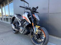 
										2021 KTM 390 Duke full									