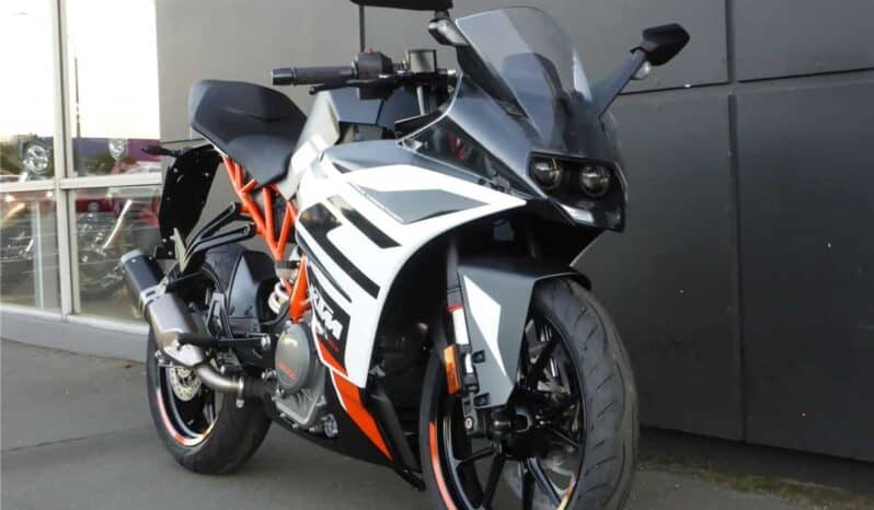 
								2021 KTM RC 390 full									