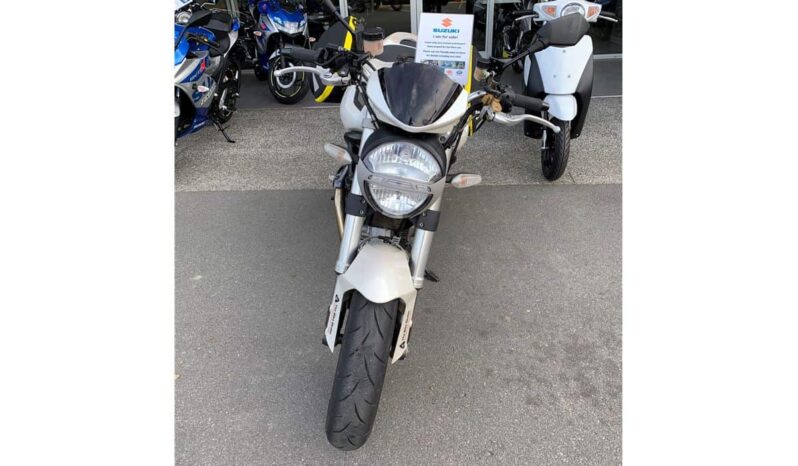 
								2011 Ducati Monster 696 full									