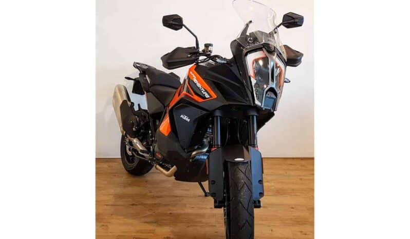 
								2021 KTM 1290 Super Adventure S full									