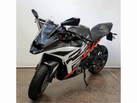 2021 KTM RC 390