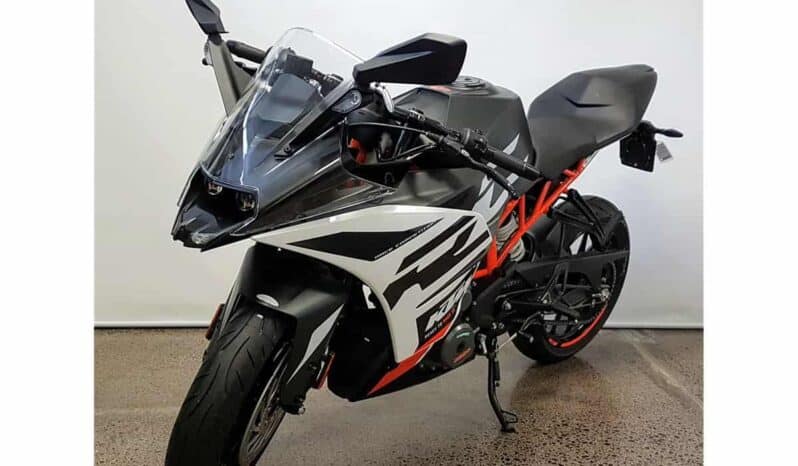 
								2021 KTM RC 390 full									