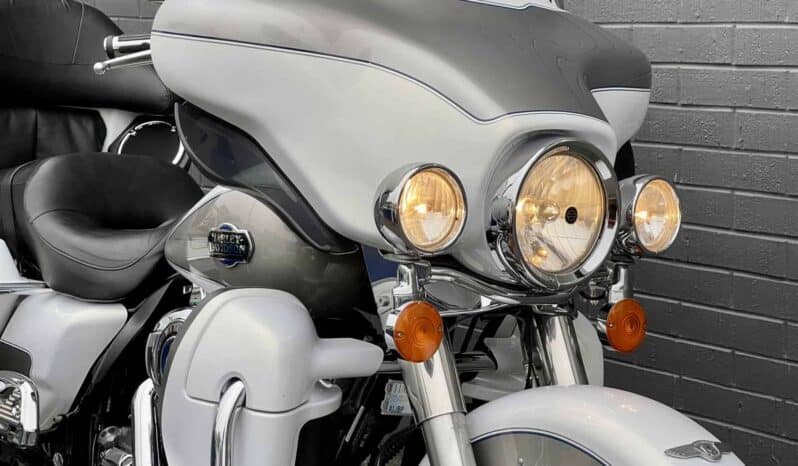 
								2009 Harley-Davidson Ultra Classic Electra Glide 1584 (FLHTCU) full									