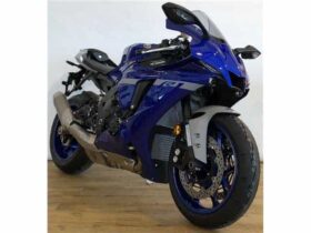 2022 Yamaha YZF-R1