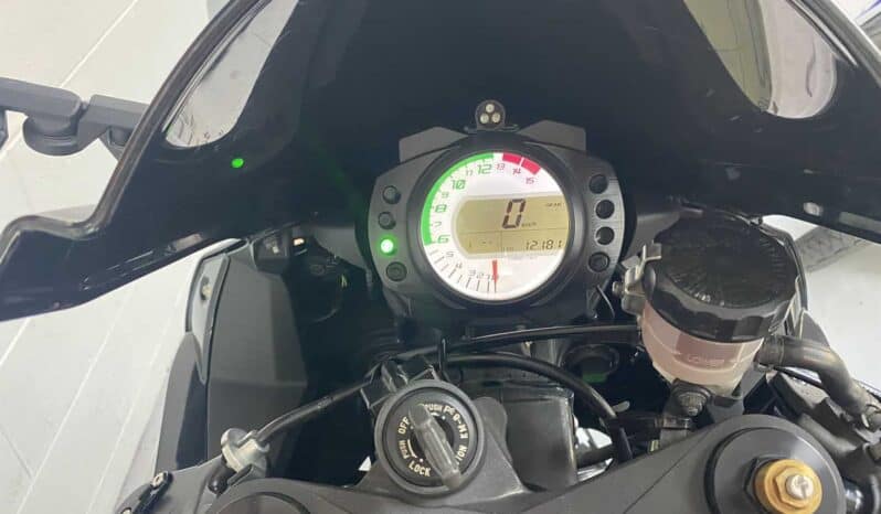 
								2010 Kawasaki Ninja ZX-10R ABS full									