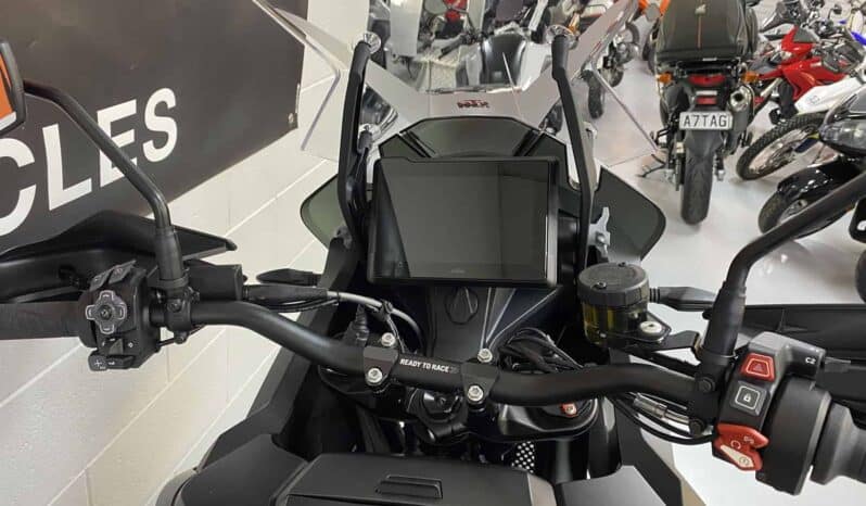 
								2021 KTM 1290 Super Adventure S full									