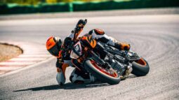 
										2019 KTM 1290 Super Duke R full									