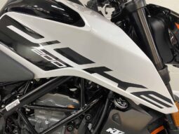 
										2021 KTM 200 Duke full									