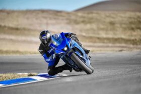 2022 Yamaha YZF-R7 (OW02)