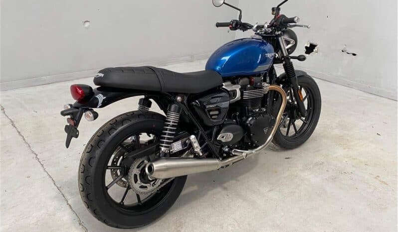 
								2021 Triumph Street Twin full									