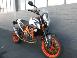 
										2015 KTM 690 Duke R full									