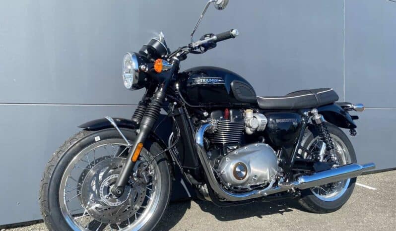 
								2022 Triumph Bonneville T120 full									