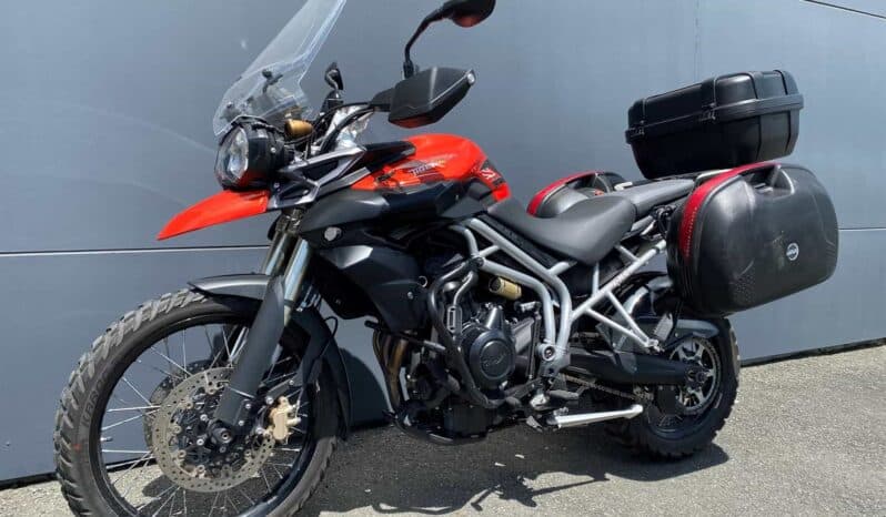 
								2011 Triumph Tiger 800 XC full									