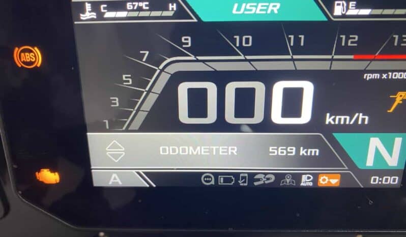 
								2021 Aprilia Tuono V4 1100 Factory full									